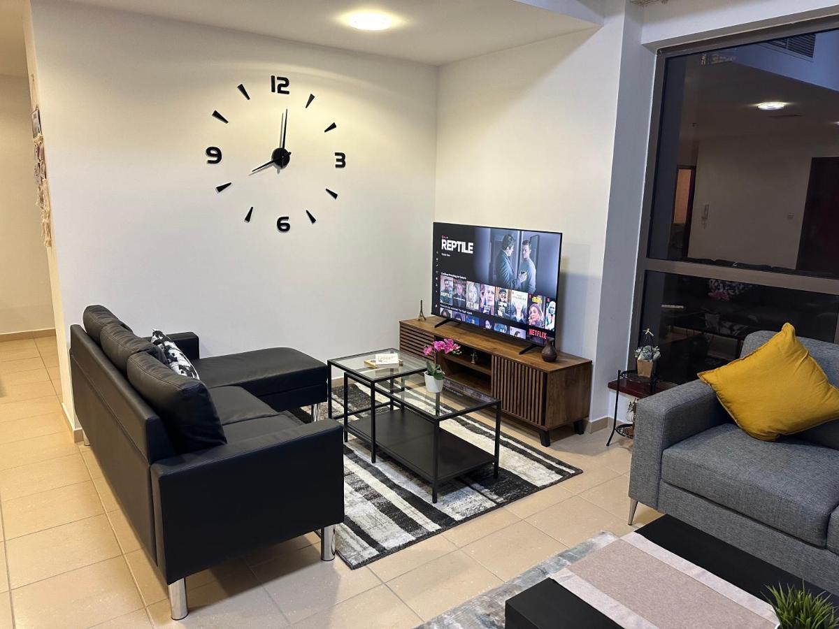 Moonlight Hostel Jbr - 2Min Walk To Jbr Beach - Gym - 2Min Metro Station - Poll Dubai Exterior foto