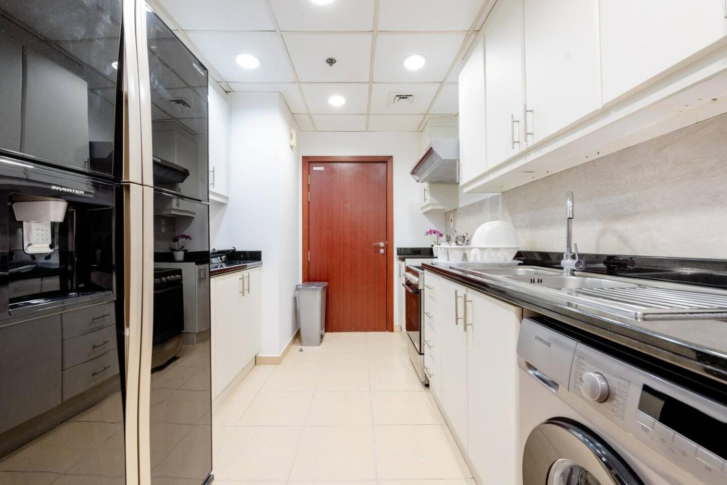 Moonlight Hostel Jbr - 2Min Walk To Jbr Beach - Gym - 2Min Metro Station - Poll Dubai Exterior foto